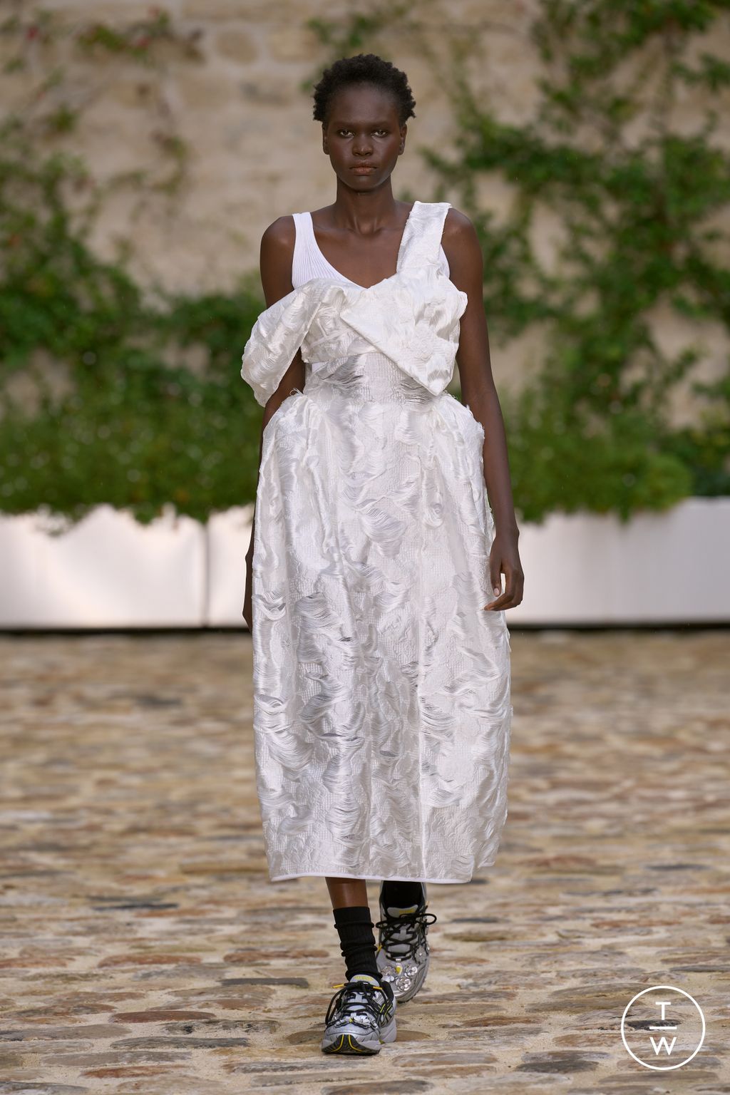 Fashion Week Paris Spring/Summer 2023 look 3 de la collection Cecilie Bahnsen womenswear