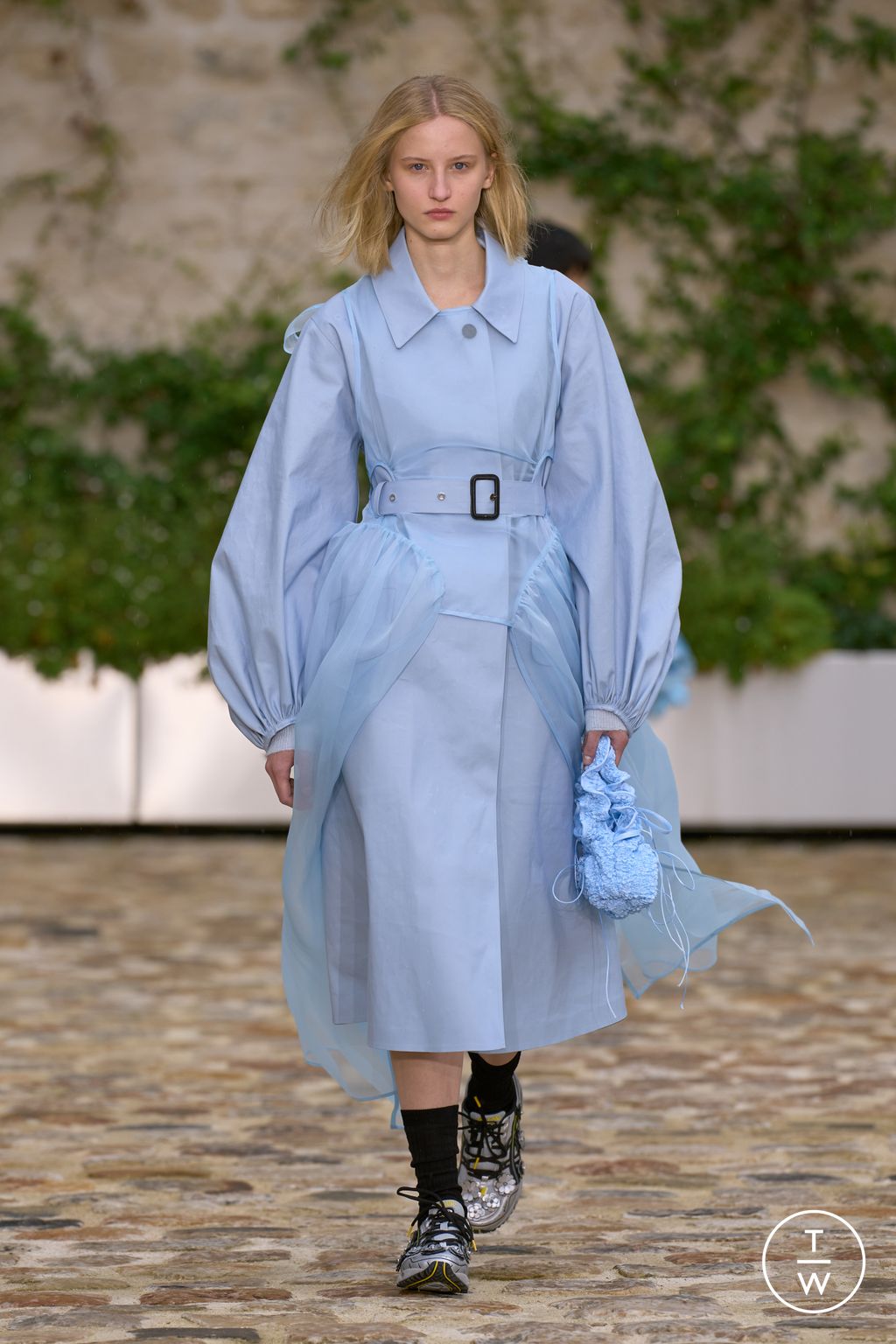 Fashion Week Paris Spring/Summer 2023 look 5 de la collection Cecilie Bahnsen womenswear