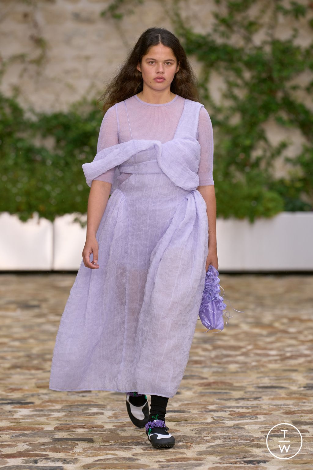 Fashion Week Paris Spring/Summer 2023 look 9 from the Cecilie Bahnsen collection 女装