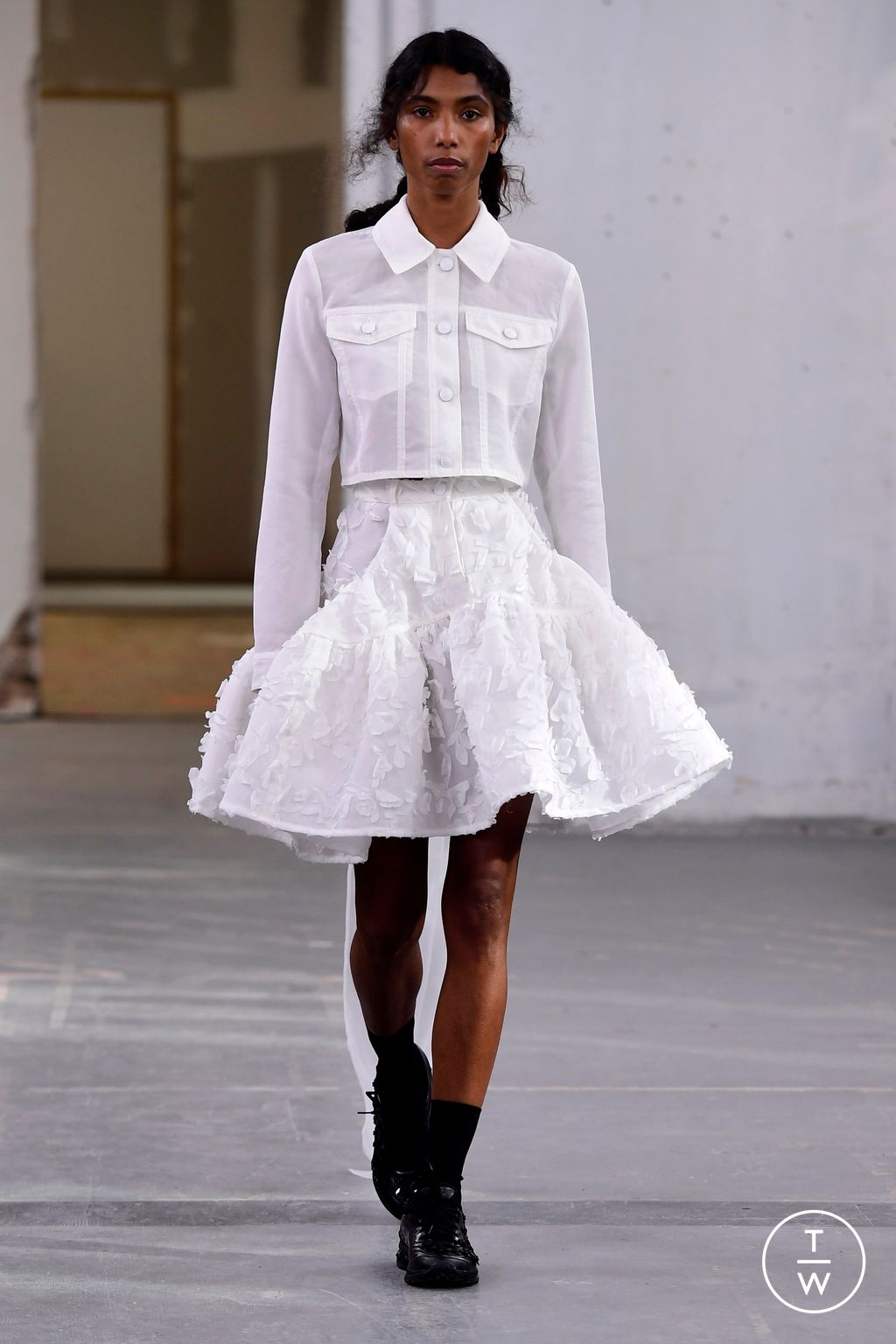 Fashion Week Paris Spring/Summer 2024 look 1 de la collection Cecilie Bahnsen womenswear