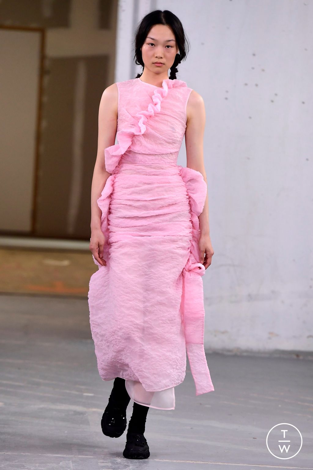 Fashion Week Paris Spring/Summer 2024 look 21 de la collection Cecilie Bahnsen womenswear