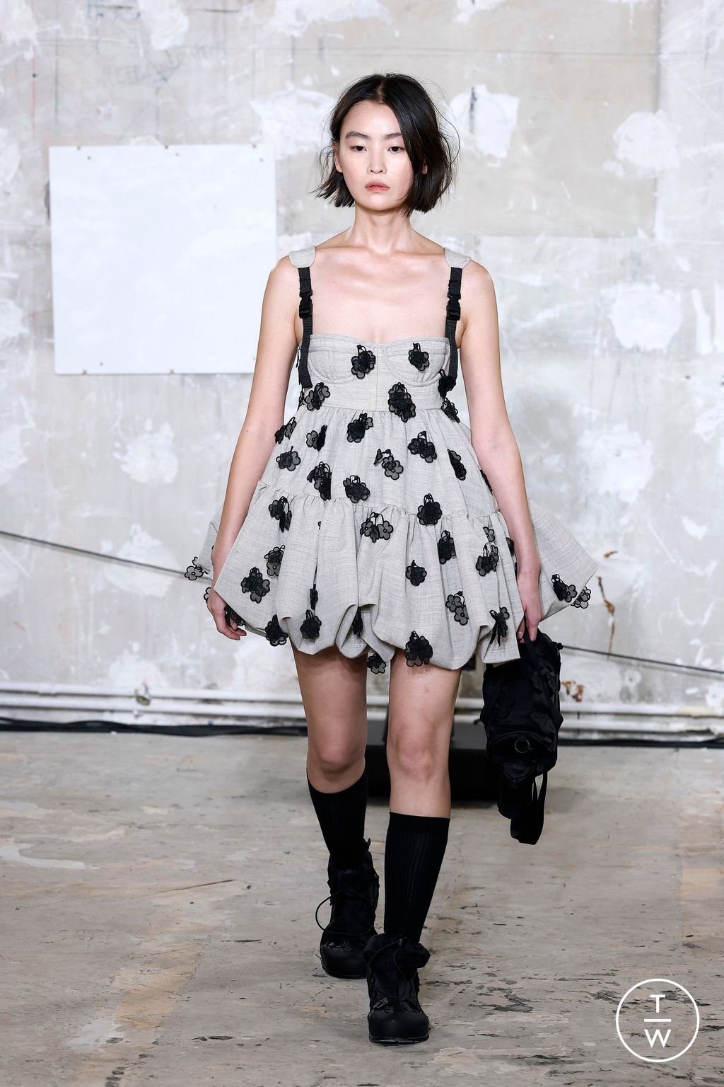 Fashion Week Paris Spring/Summer 2025 look 6 from the Cecilie Bahnsen collection womenswear