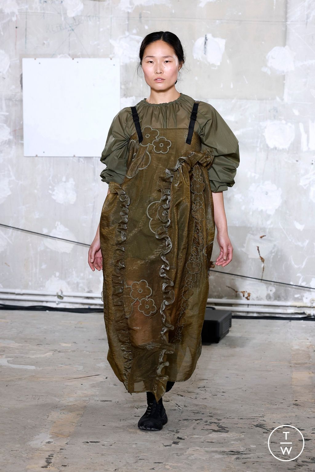 Fashion Week Paris Spring/Summer 2025 look 20 de la collection Cecilie Bahnsen womenswear