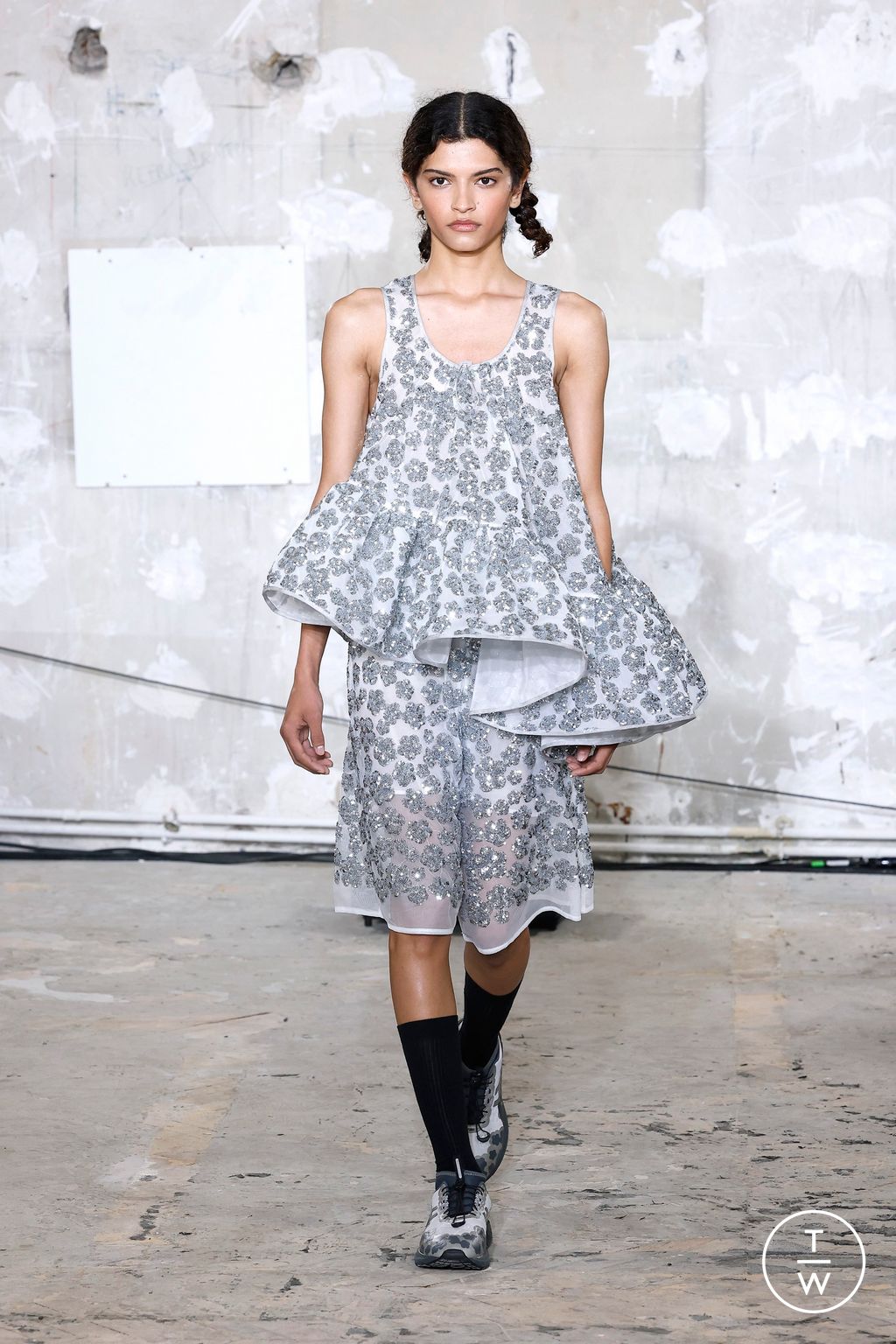 Fashion Week Paris Spring/Summer 2025 look 23 de la collection Cecilie Bahnsen womenswear