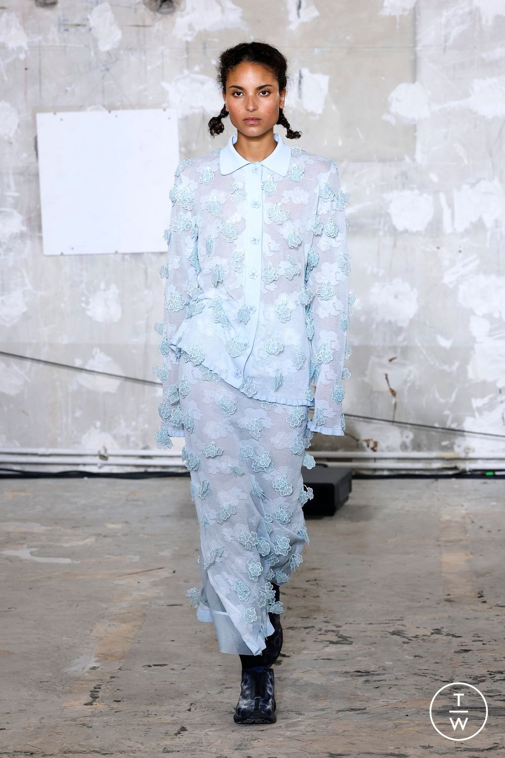 Fashion Week Paris Spring-Summer 2025 look 25 from the Cecilie Bahnsen collection womenswear