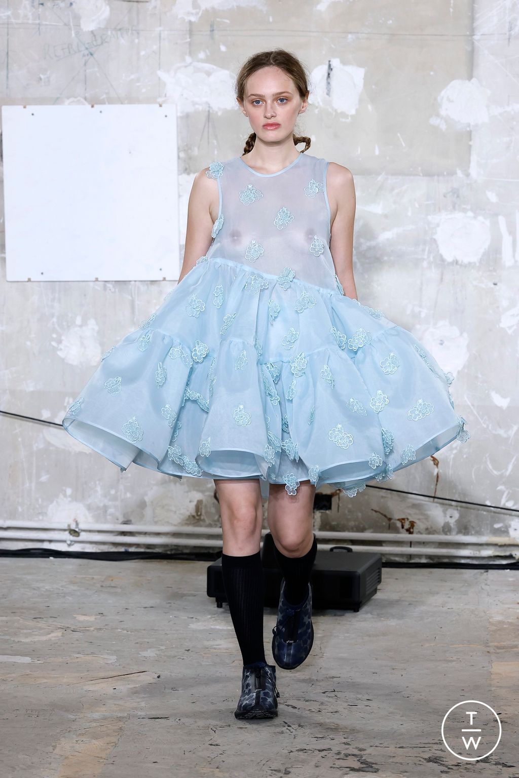 Fashion Week Paris Spring-Summer 2025 look 26 from the Cecilie Bahnsen collection womenswear