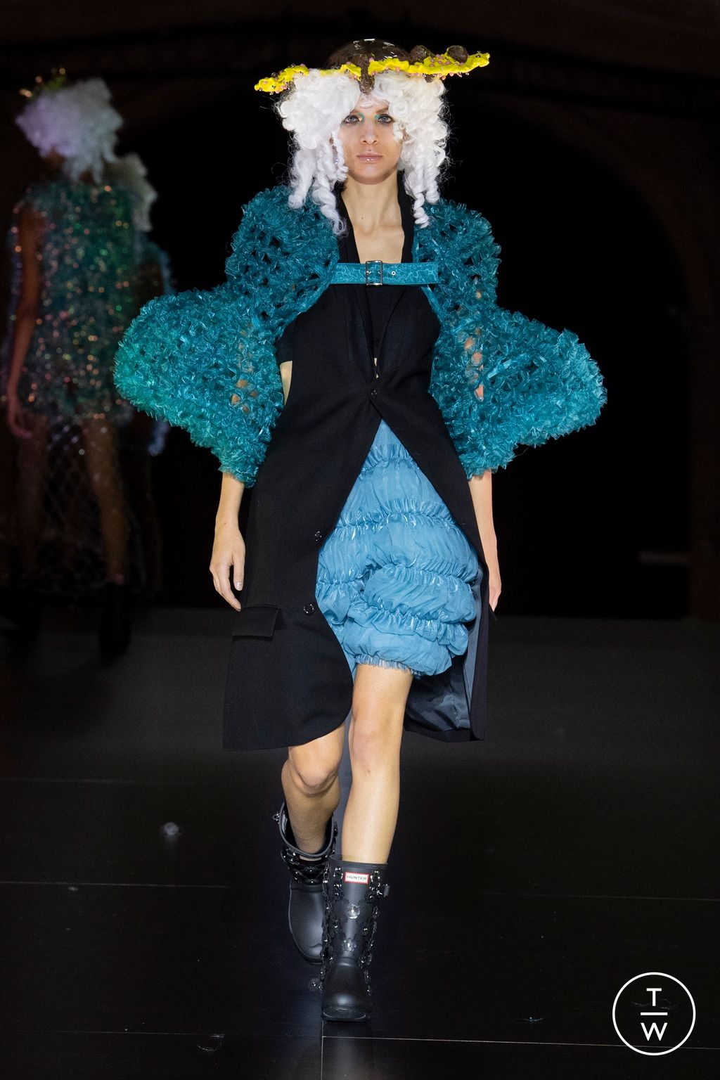Fashion Week Paris Spring/Summer 2023 look 16 de la collection Noir Kei Ninomiya womenswear
