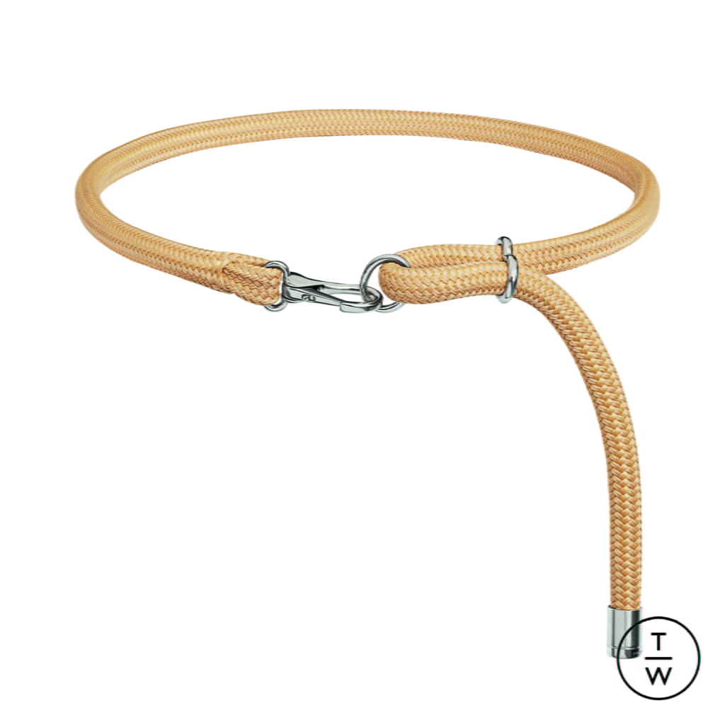 Fashion Week Paris Spring/Summer 2022 look 25 from the Hermès collection menswear accessories