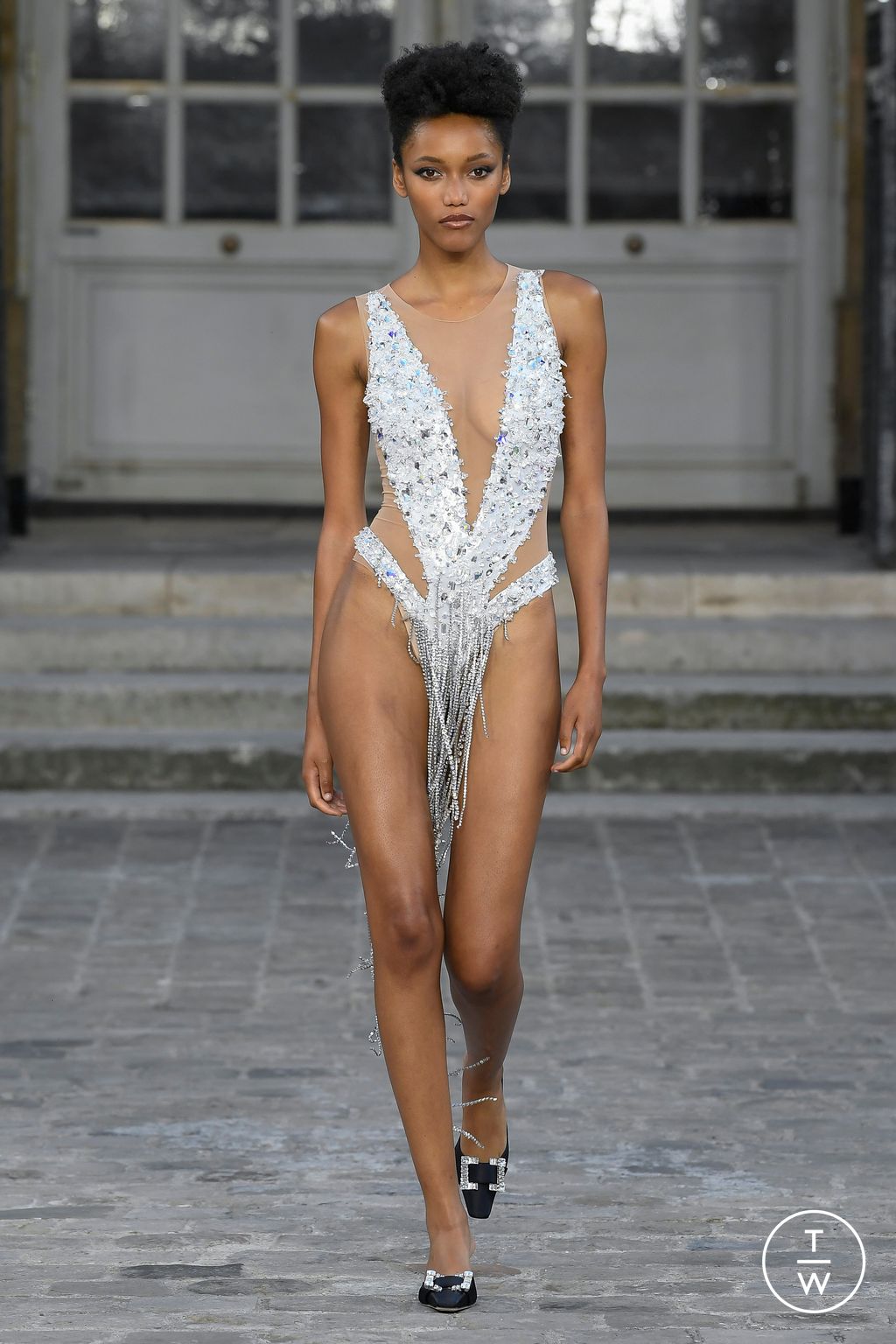 Fashion Week Paris Fall/Winter 2022 look 32 from the Celia Kritharioti collection couture