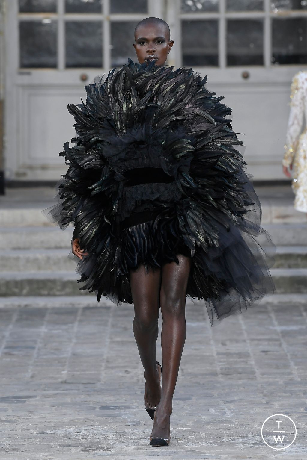 Fashion Week Paris Fall/Winter 2022 look 34 de la collection Celia Kritharioti couture