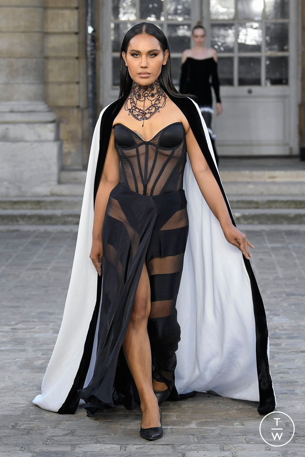 Fashion Week Paris Fall/Winter 2022 look 36 from the Celia Kritharioti collection couture