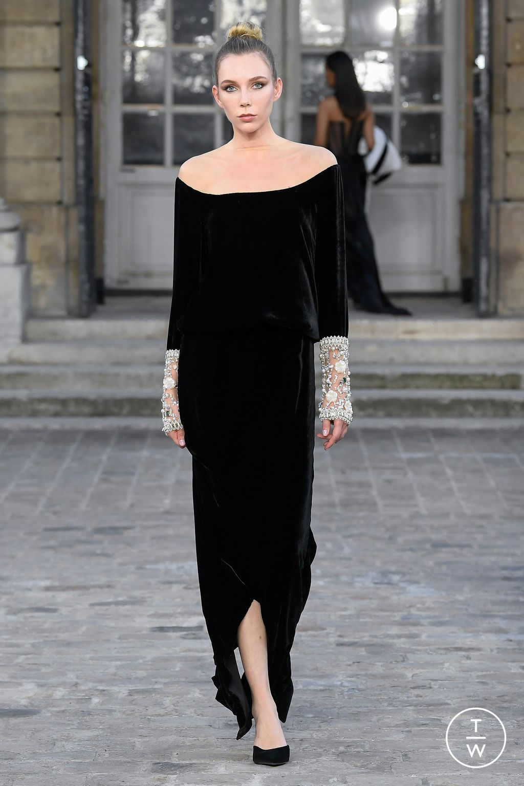 Fashion Week Paris Fall/Winter 2022 look 38 from the Celia Kritharioti collection 高级定制