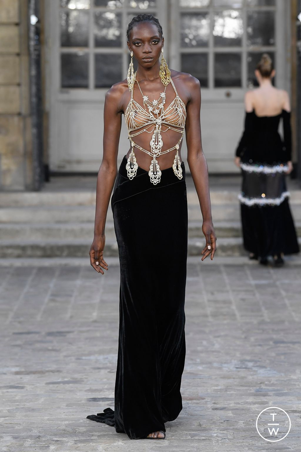 Fashion Week Paris Fall/Winter 2022 look 39 from the Celia Kritharioti collection couture