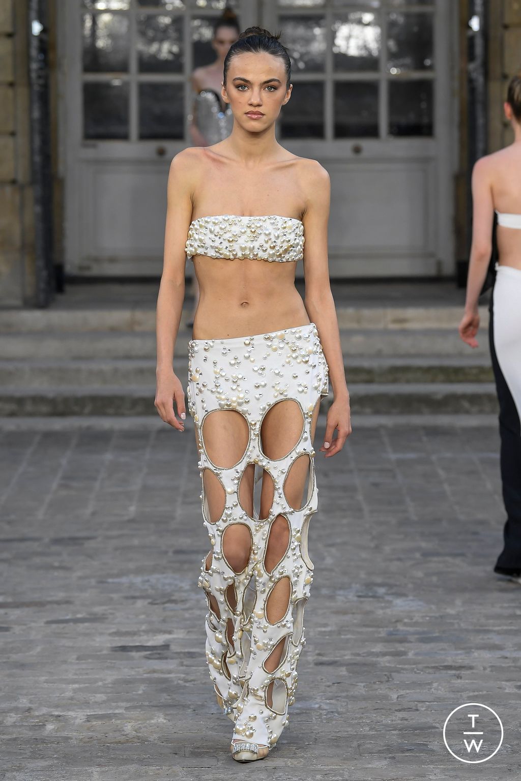 Fashion Week Paris Fall/Winter 2022 look 52 de la collection Celia Kritharioti couture