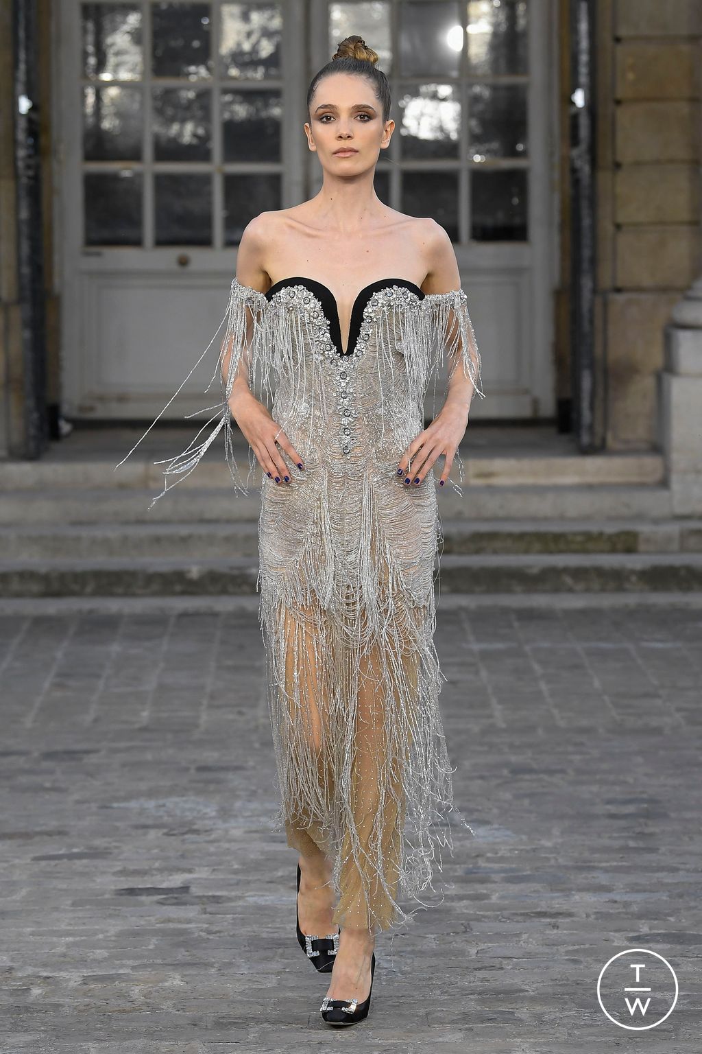 Fashion Week Paris Fall/Winter 2022 look 53 from the Celia Kritharioti collection couture