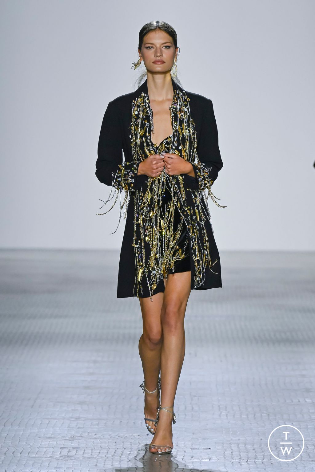 Fashion Week Paris Fall/Winter 2023 look 7 from the Celia Kritharioti collection 高级定制