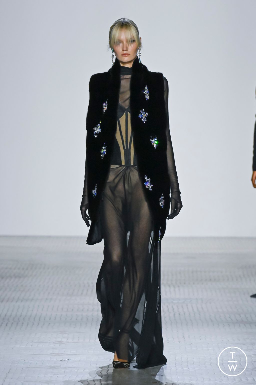 Fashion Week Paris Fall/Winter 2023 look 33 de la collection Celia Kritharioti couture