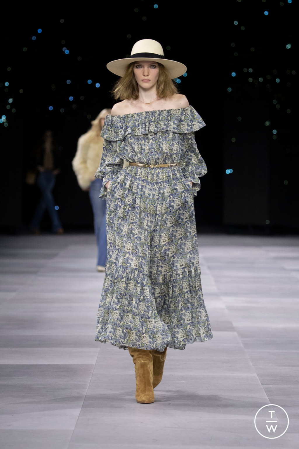 Fashion Week Paris Spring/Summer 2020 look 20 from the Celine collection womenswear