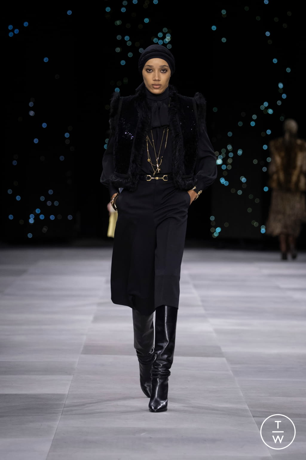 Fashion Week Paris Spring/Summer 2020 look 25 from the Celine collection womenswear