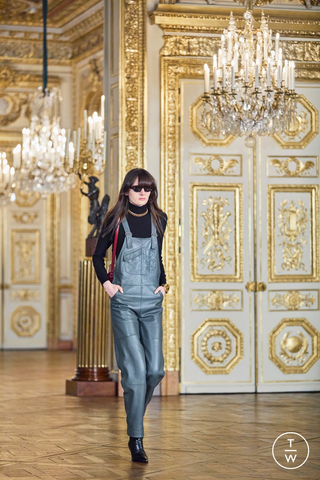 Fashion Week Paris Fall/Winter 2022 look 15 from the Celine collection womenswear