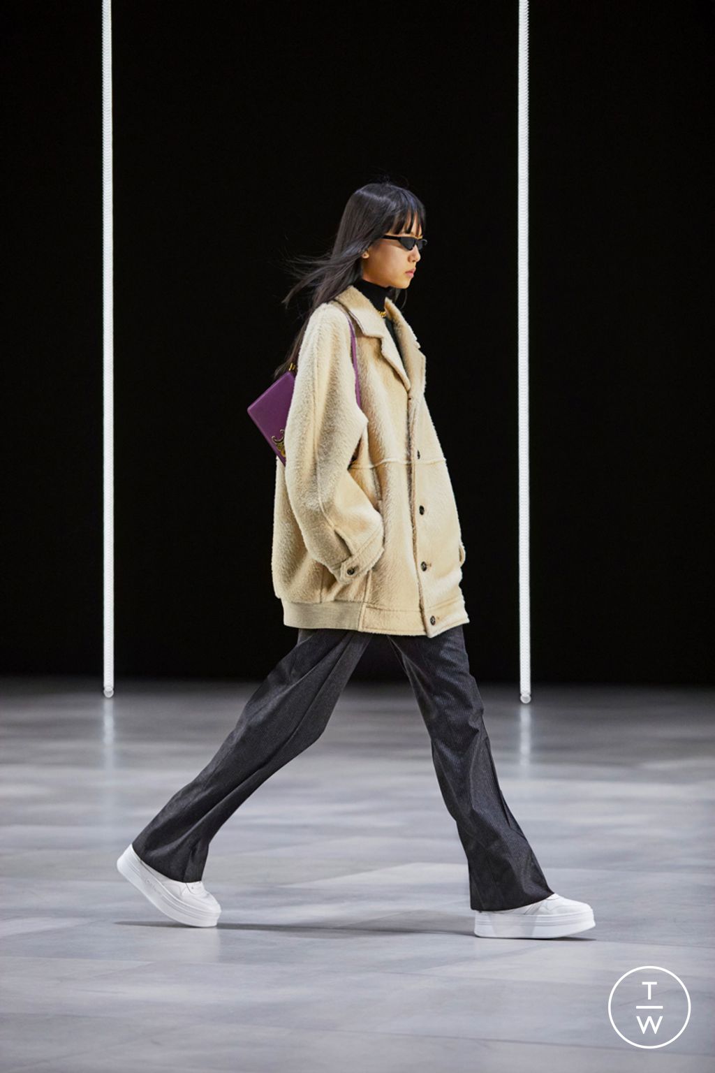 Fashion Week Paris Fall/Winter 2022 look 25 de la collection Celine womenswear