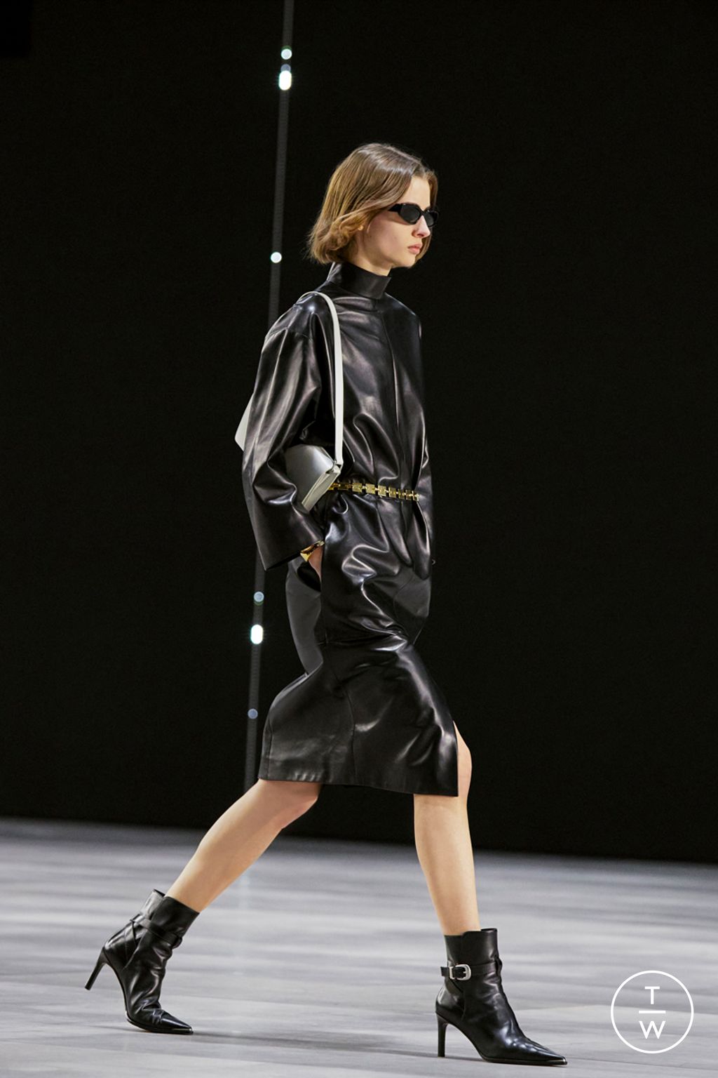 Fashion Week Paris Fall/Winter 2022 look 58 from the Celine collection 女装