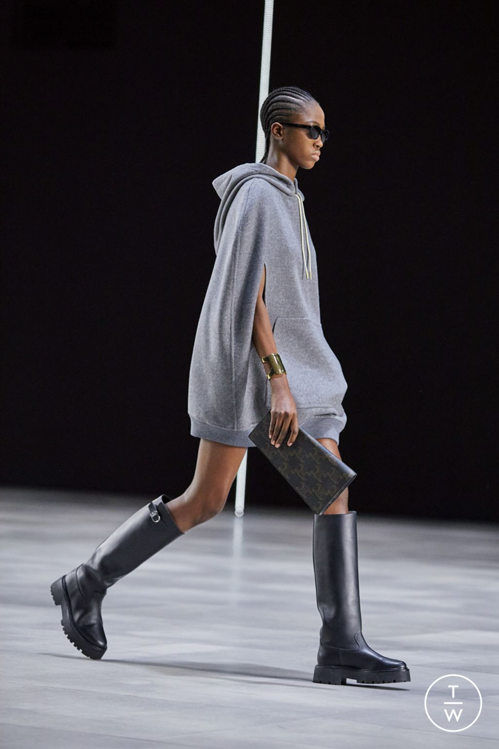 Fashion Week Paris Fall/Winter 2022 look 18 de la collection Celine womenswear