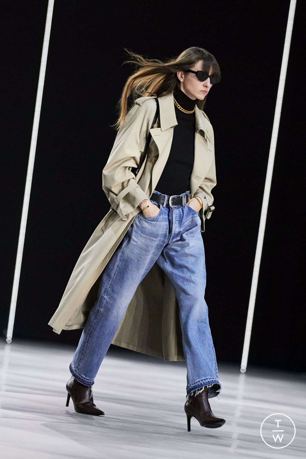 Fashion Week Paris Fall/Winter 2022 look 45 de la collection Celine womenswear