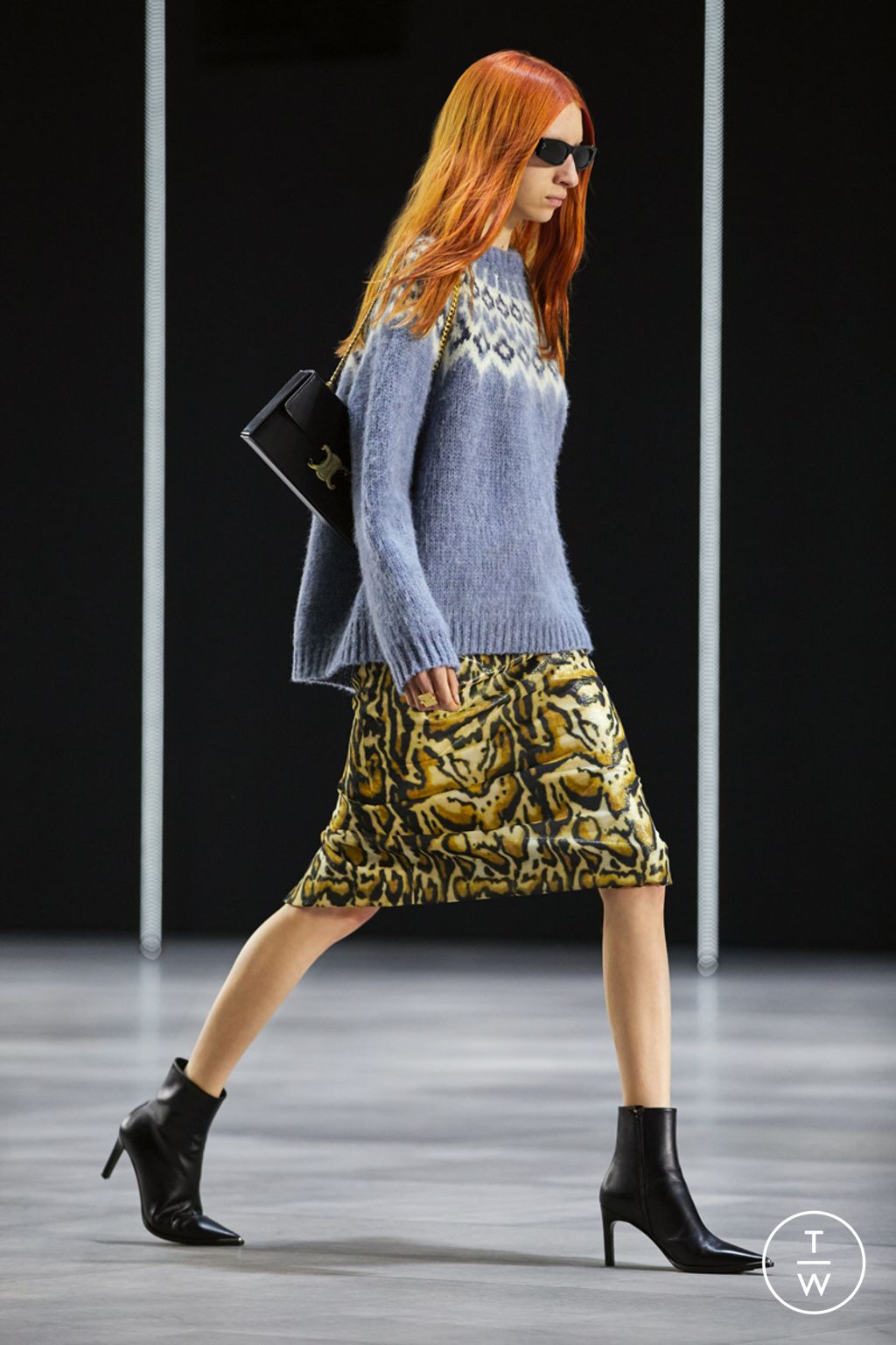 Fashion Week Paris Fall/Winter 2022 look 48 de la collection Celine womenswear