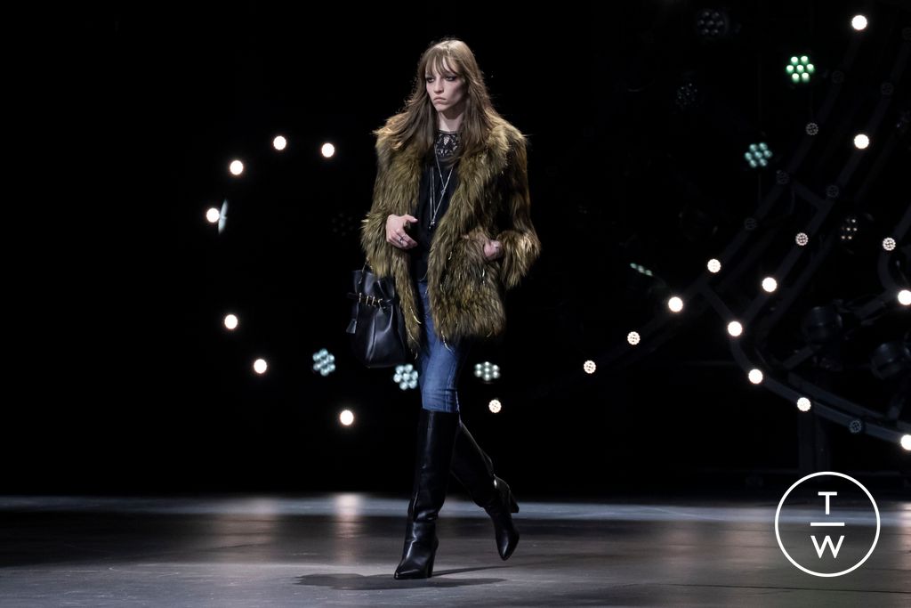 Fashion Week Paris Fall/Winter 2023 look 5 de la collection Celine womenswear
