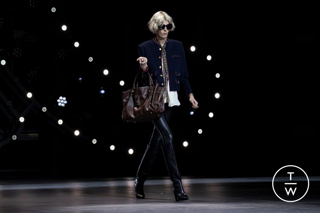Fashion Week Paris Fall/Winter 2023 look 11 from the Celine collection 女装