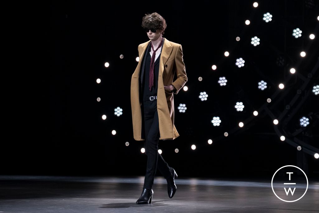Fashion Week Paris Fall/Winter 2023 look 13 from the Celine collection womenswear