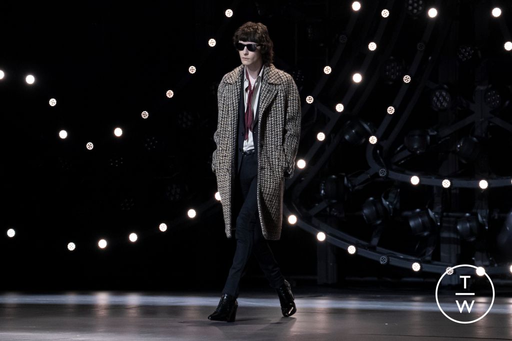 Fashion Week Paris Fall/Winter 2023 look 63 from the Celine collection 男装