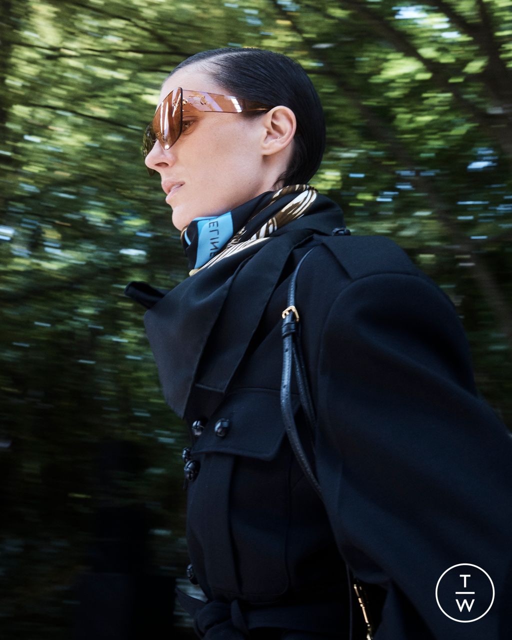 Fashion Week Paris Spring/Summer 2026 look 6 from the Celine collection womenswear accessories