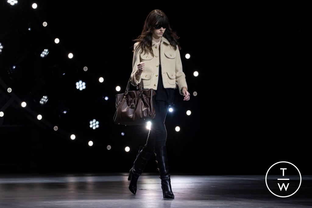 Fashion Week Paris Fall/Winter 2023 look 24 de la collection Celine womenswear