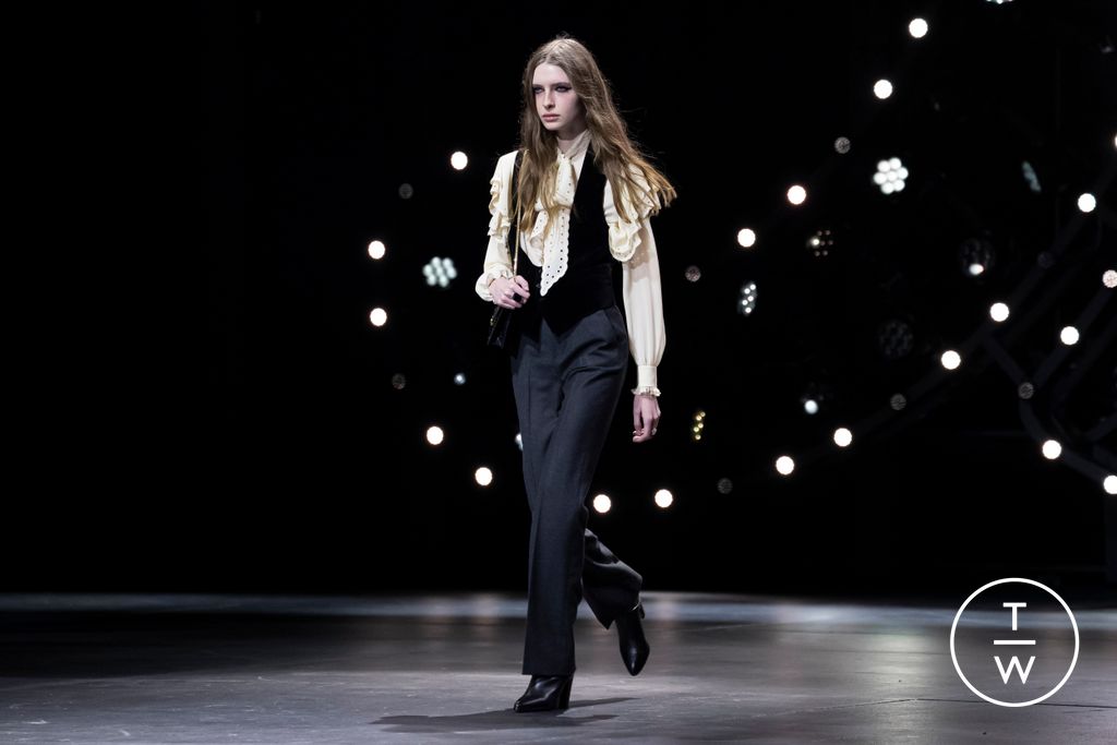 Fashion Week Paris Fall/Winter 2023 look 35 de la collection Celine womenswear