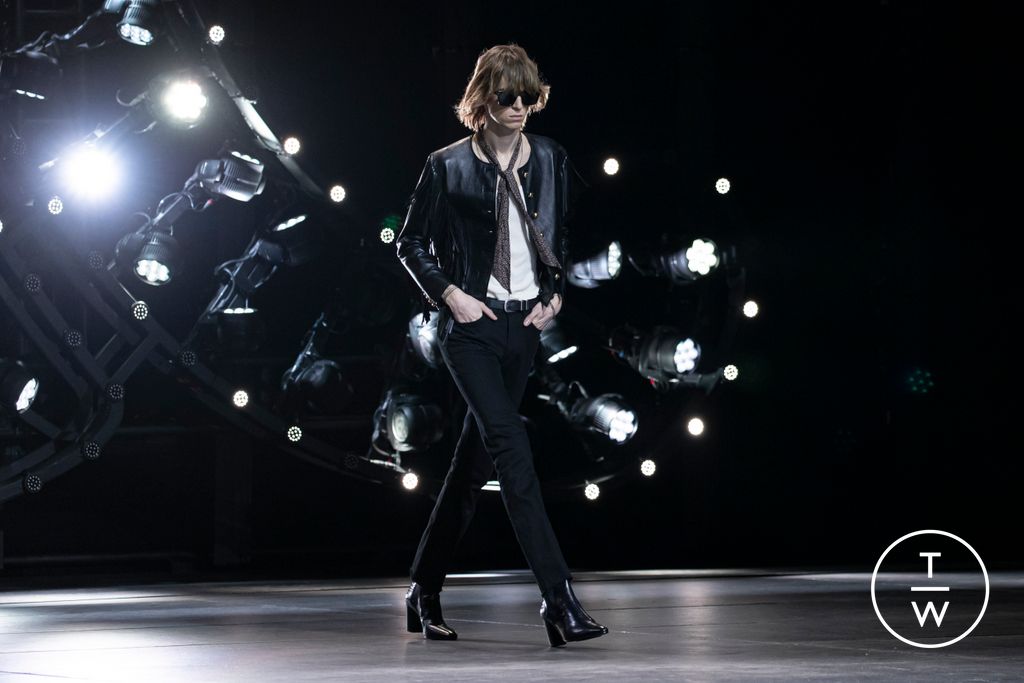 Fashion Week Paris Fall/Winter 2023 look 74 from the Celine collection 男装