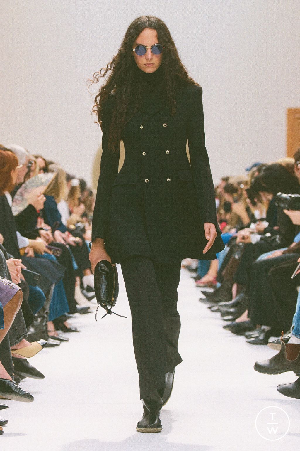 Fashion Week Paris Fall/Winter 2026 look 15 from the Celine collection womenswear