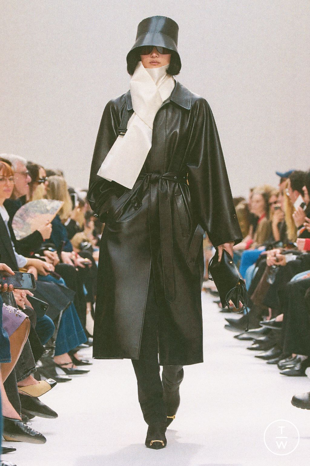 Fashion Week Paris Fall/Winter 2026 look 20 from the Celine collection womenswear
