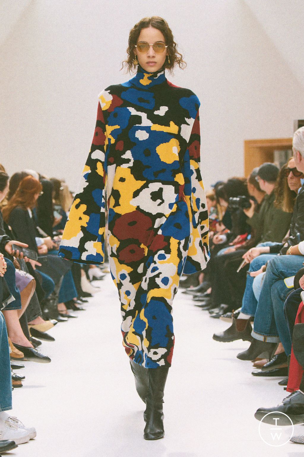 Fashion Week Paris Fall/Winter 2026 look 48 from the Celine collection womenswear