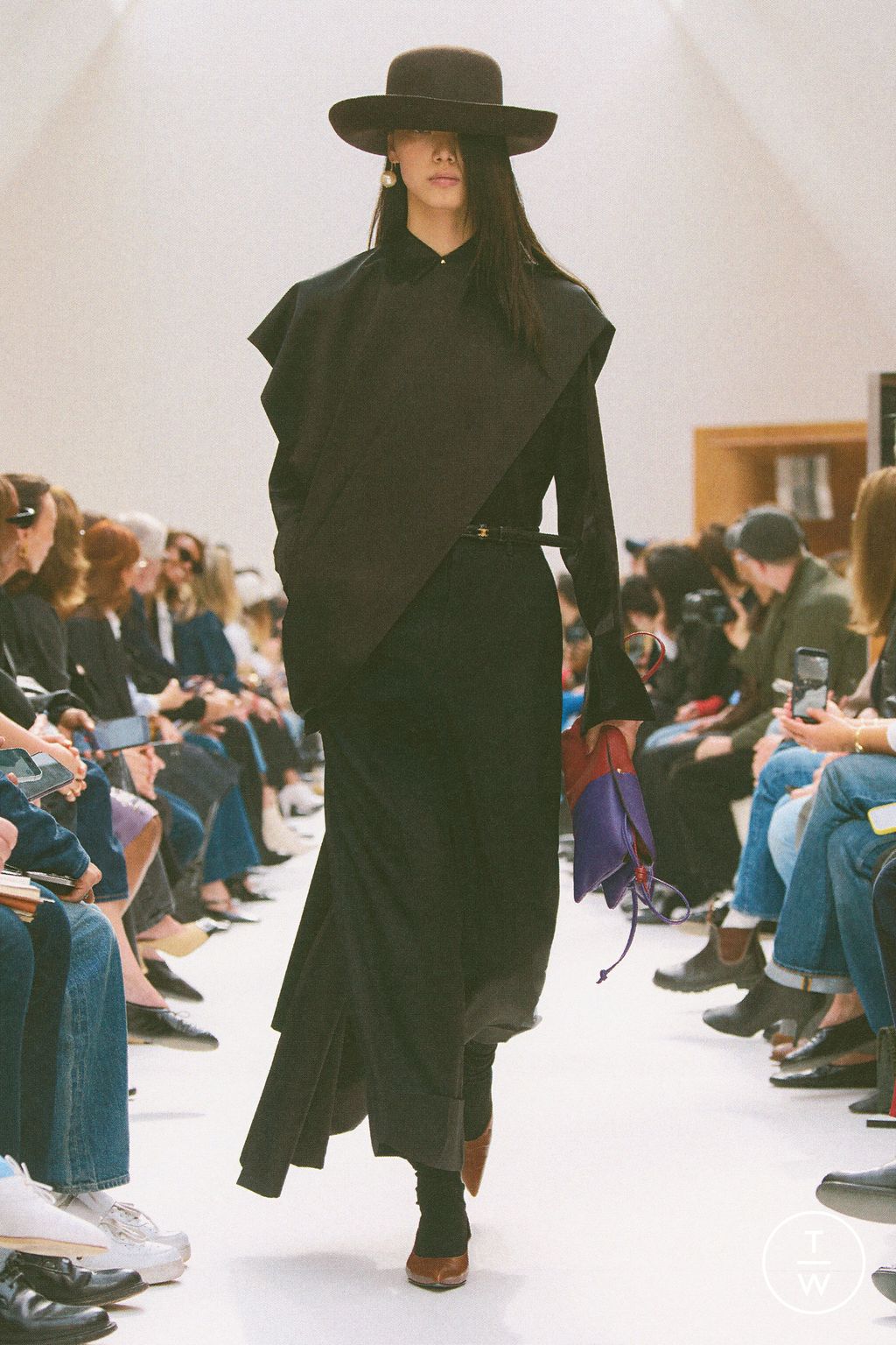 Fashion Week Paris Fall/Winter 2026 look 67 from the Celine collection womenswear