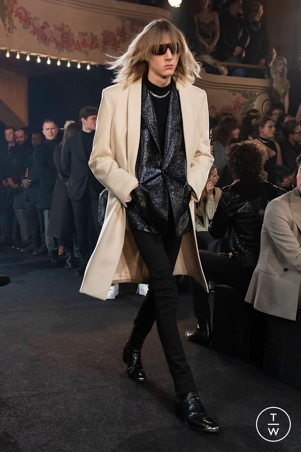 Fashion Week Paris Fall/Winter 2023 look 5 from the Celine collection 男装