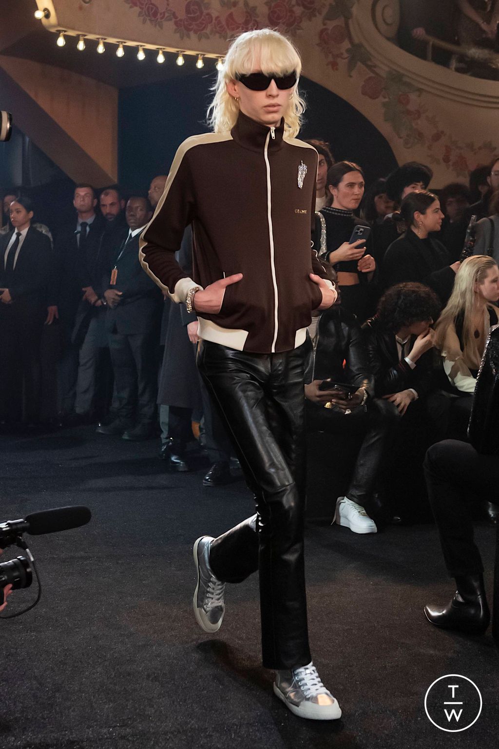 Fashion Week Paris Fall/Winter 2023 look 17 from the Celine collection 男装