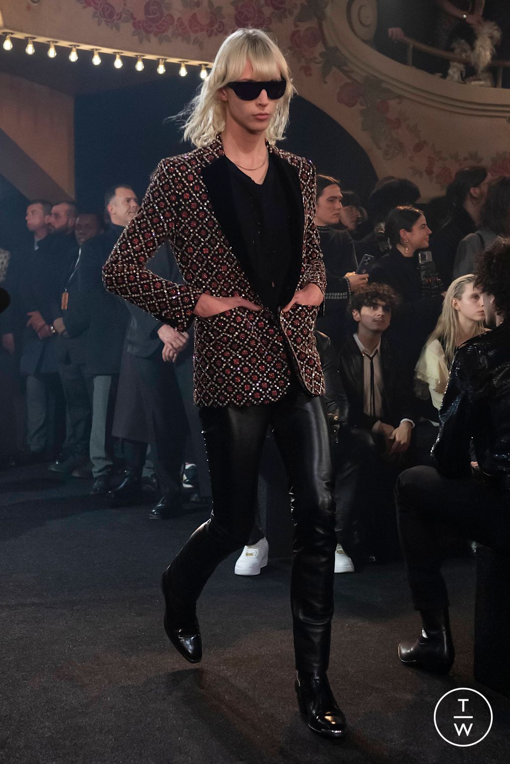 Fashion Week Paris Fall/Winter 2023 look 51 de la collection Celine menswear