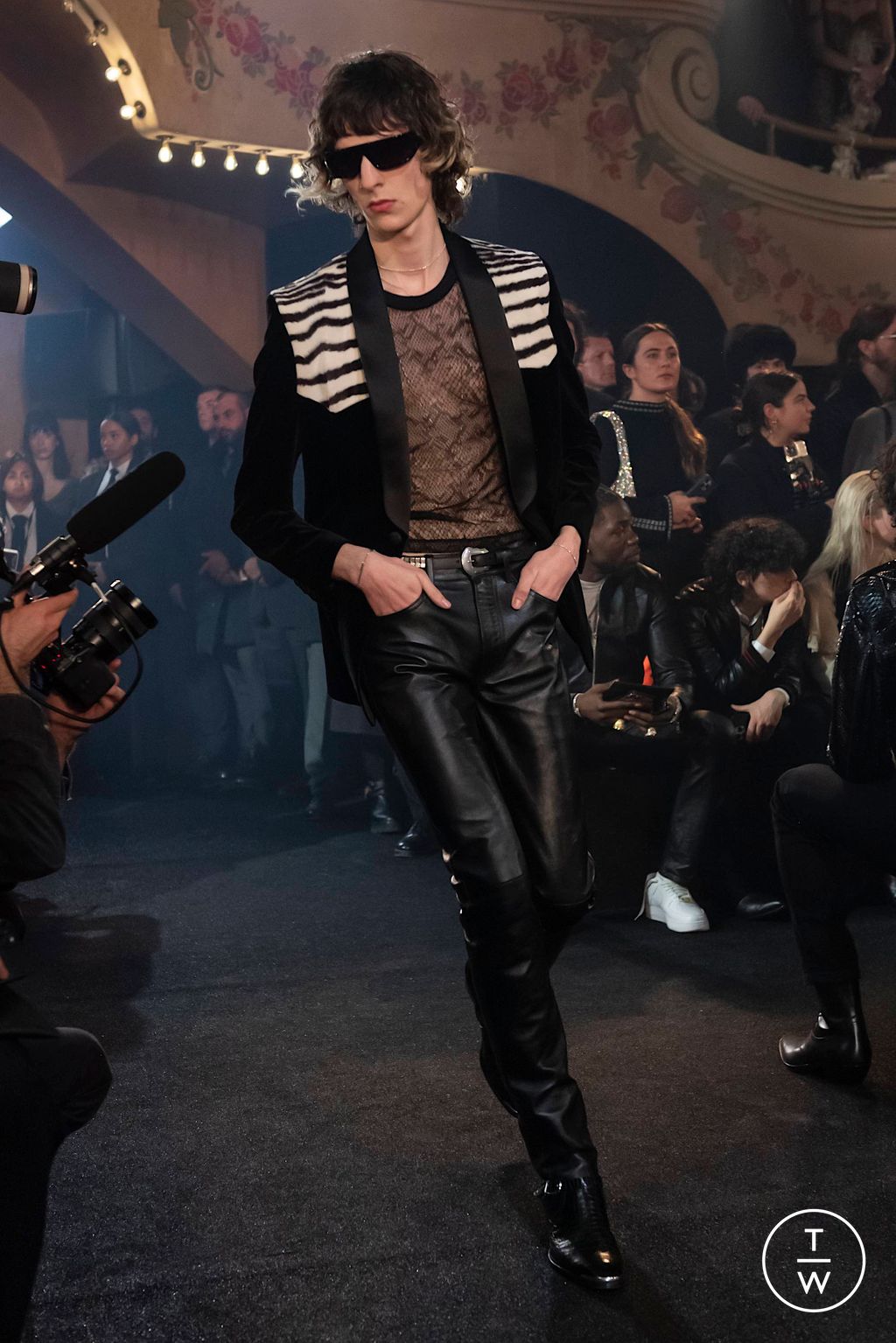 Fashion Week Paris Fall/Winter 2023 look 57 from the Celine collection 男装