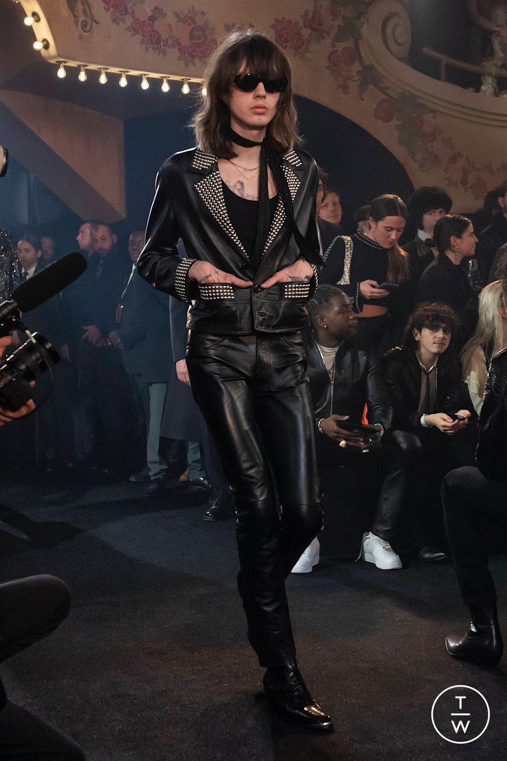 Fashion Week Paris Fall/Winter 2023 look 60 de la collection Celine menswear
