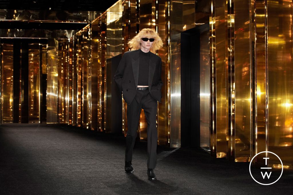 Fashion Week Paris Spring/Summer 2024 look 20 from the Celine collection 男装