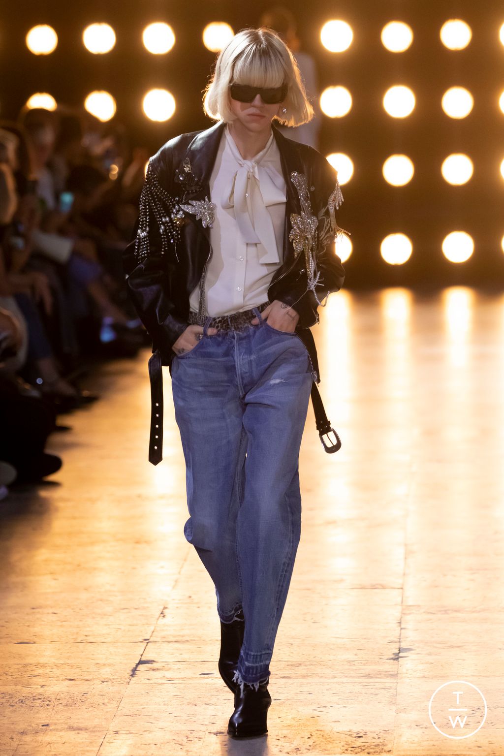 Fashion Week Paris Spring/Summer 2023 look 4 from the Celine collection 男装