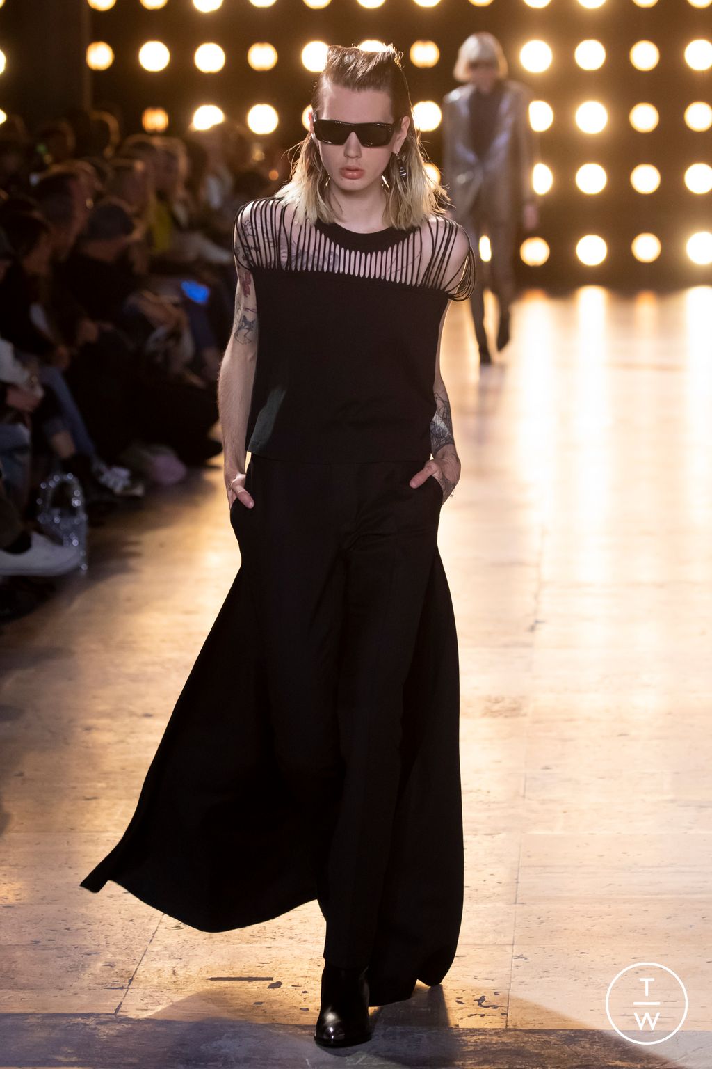 Fashion Week Paris Spring/Summer 2023 look 31 de la collection Celine menswear