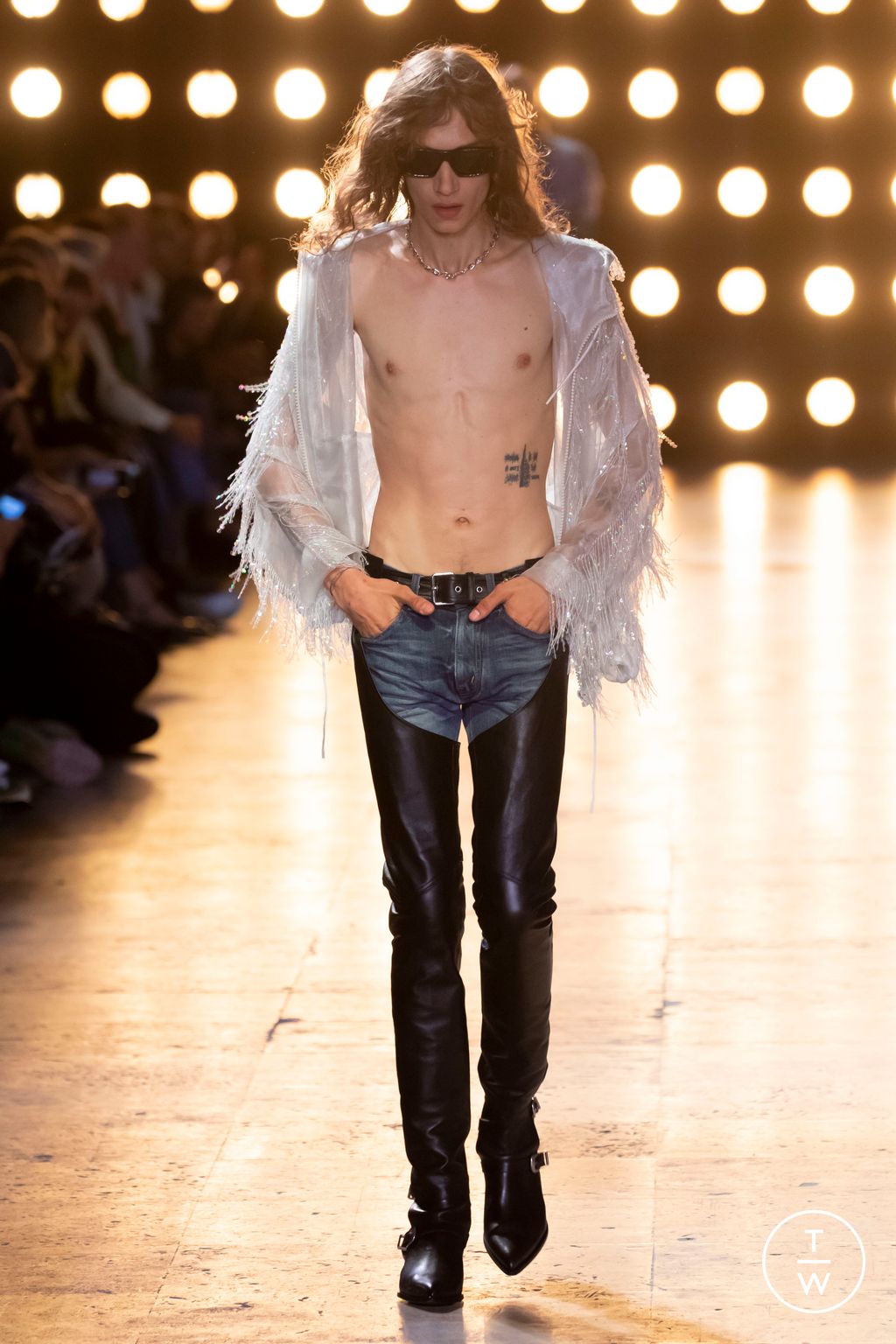 Fashion Week Paris Spring/Summer 2023 look 39 from the Celine collection 男装